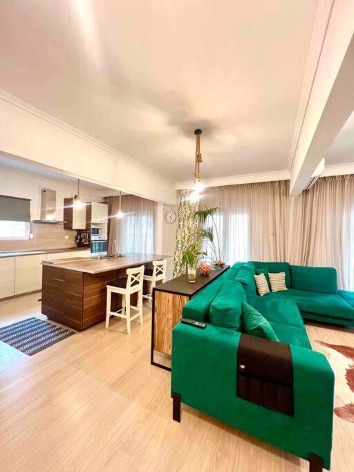 Super Luxury City Center Stay Солун Екстериор снимка